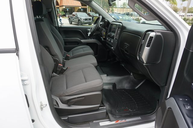 Used 2018 Chevrolet Silverado 1500 LT w/ All Star Edition image 8