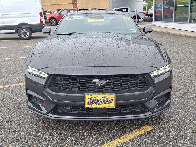 Certified 2024 Ford Mustang Coupe RWD image 3