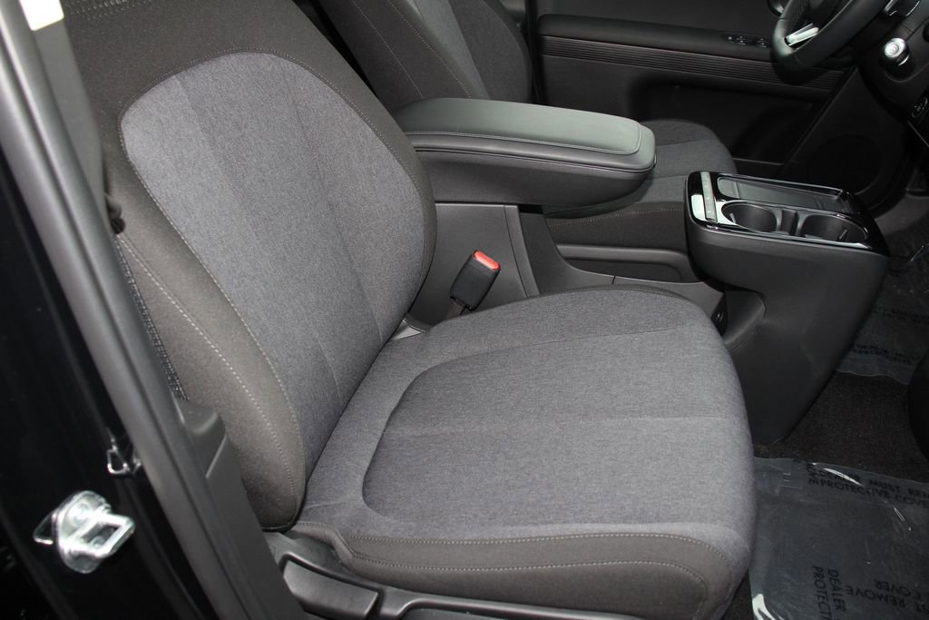 Used 2025 Hyundai Ioniq 5 SE image 28