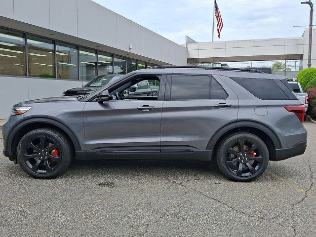 Certified 2023 Ford Explorer ST w/ Equipment Group 401A AWD/4WD image 5