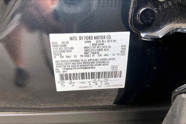 Certified 2023 Ford Explorer Limited w/ Class IV Trailer Tow Package RWD image 32