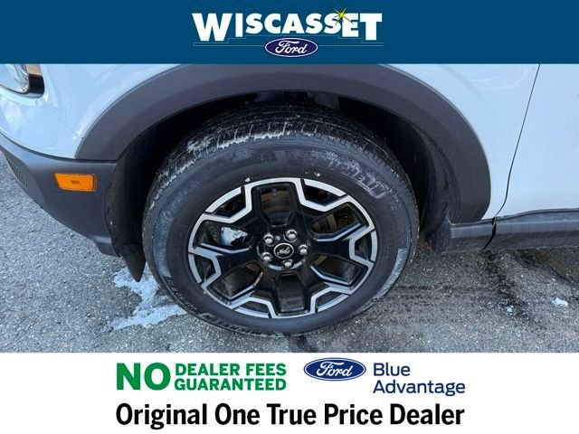 Certified 2025 Ford Bronco Sport Outer Banks w/ Outer Banks Tech Package+ AWD/4WD image 37