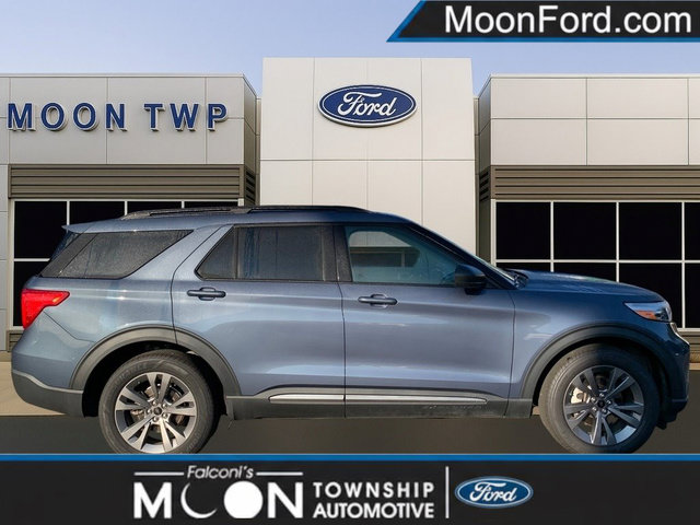 Certified 2021 Ford Explorer XLT w/ Equipment Group 202A AWD/4WD image 1