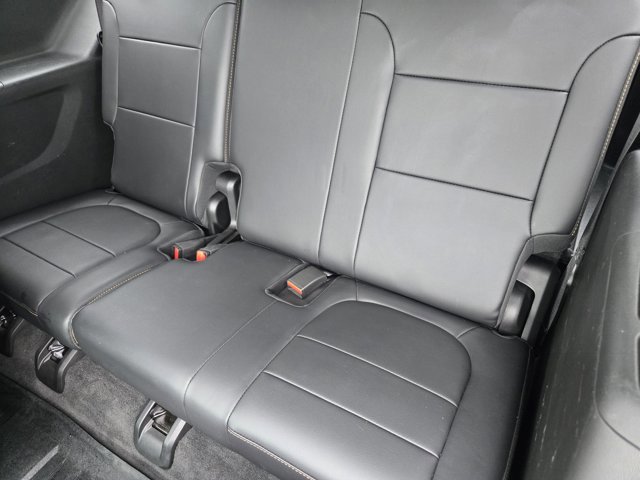 Used 2019 Chevrolet Traverse Premier w/ LPO, 'HIT The Road' Package FWD image 28