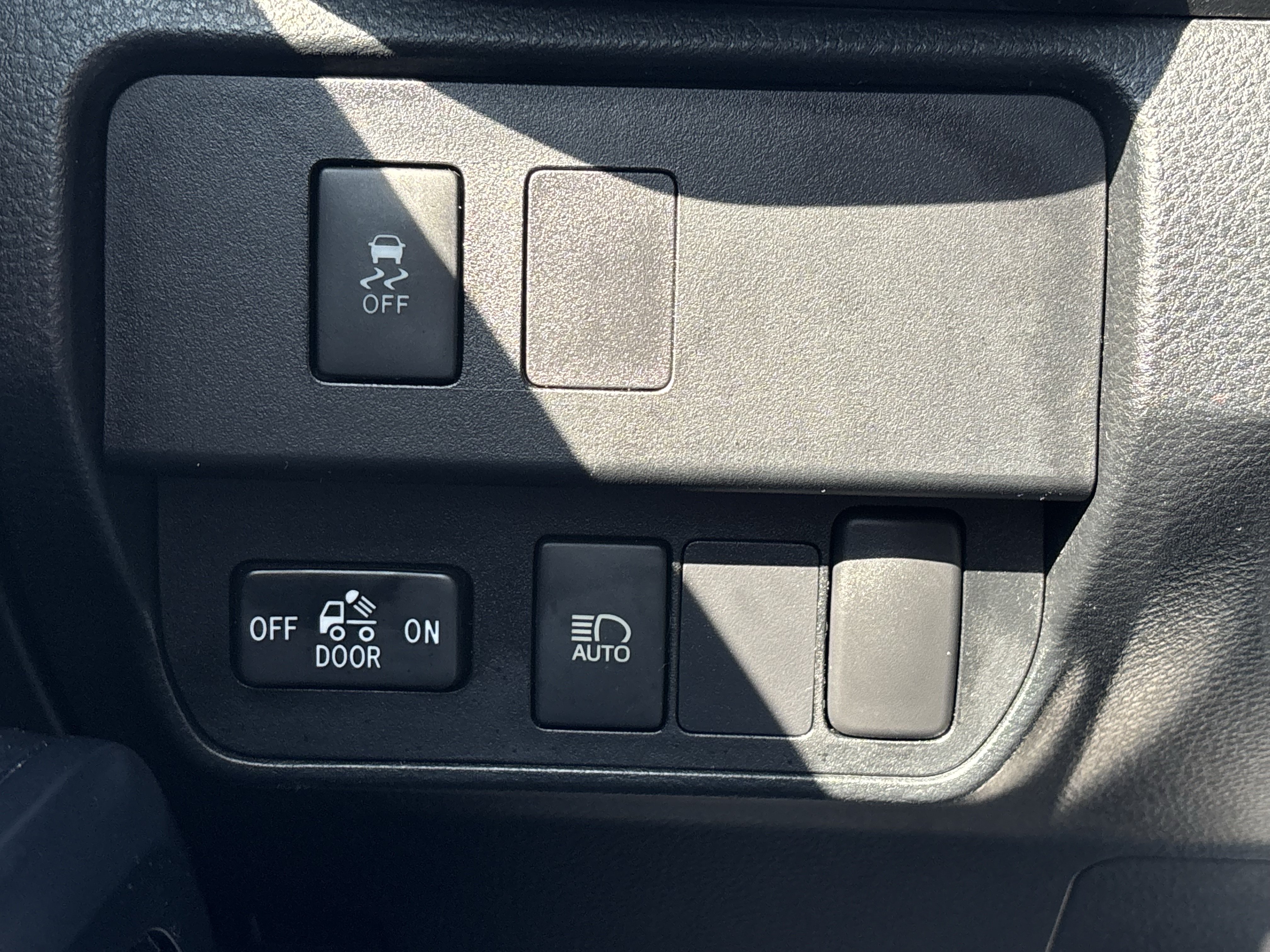 Used 2021 Toyota Tacoma SR w/ SR Convenience Package RWD image 35