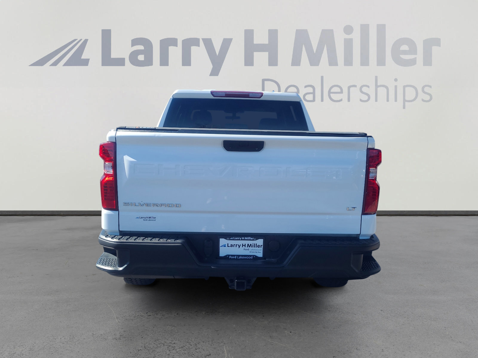 Used 2020 Chevrolet Silverado 1500 LT w/ Convenience Package image 4