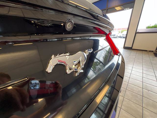 Certified 2018 Ford Mustang Coupe RWD image 24