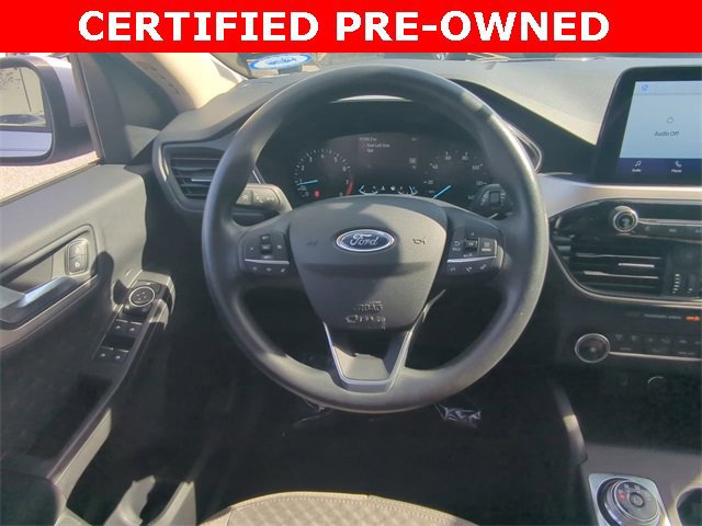 Certified 2020 Ford Escape SE image 17