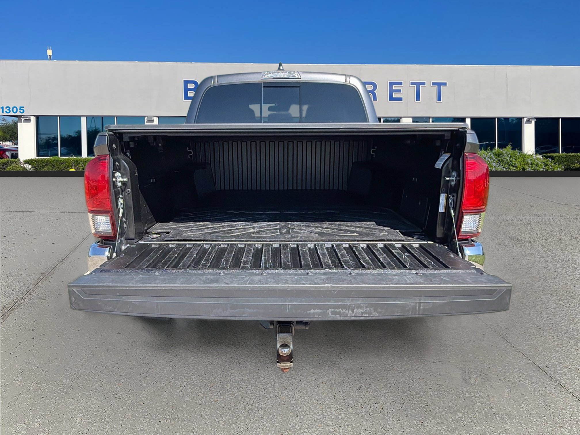 Used 2023 Toyota Tacoma SR5 w/ SX Package AWD/4WD image 24
