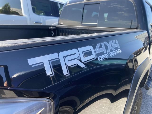 Used 2021 Toyota Tacoma TRD Off-Road AWD/4WD image 9