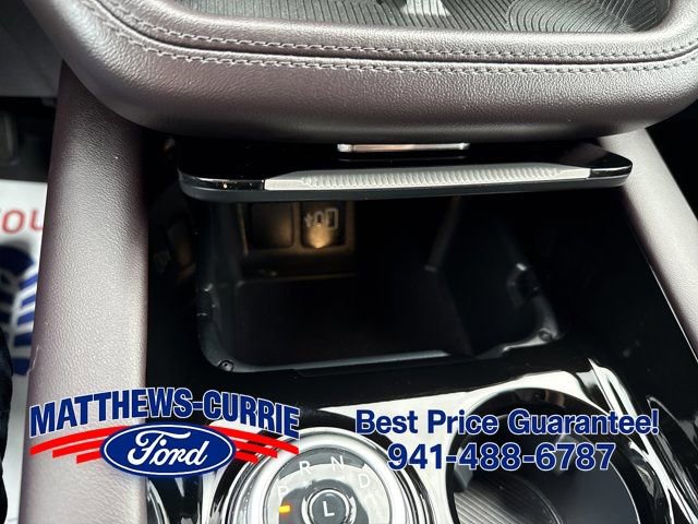 Certified 2025 Ford Explorer Platinum RWD image 21