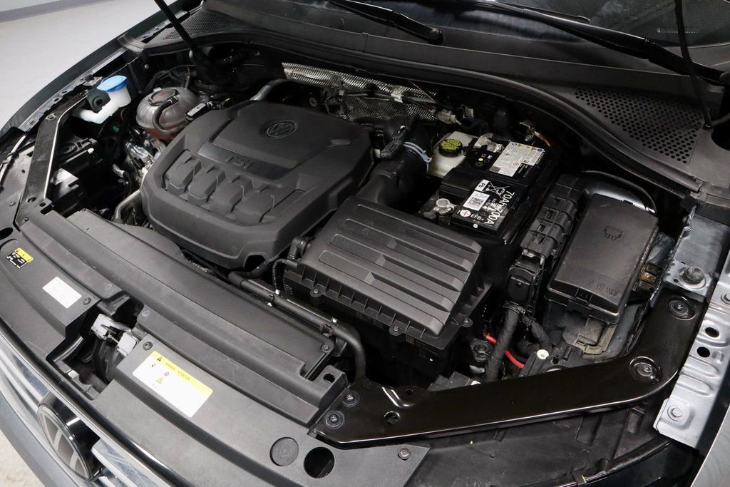 Used 2024 Volkswagen Tiguan Wolfsburg Edition image 18