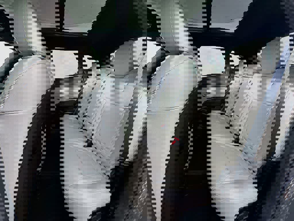 Used 2025 Hyundai Tucson Limited image 17