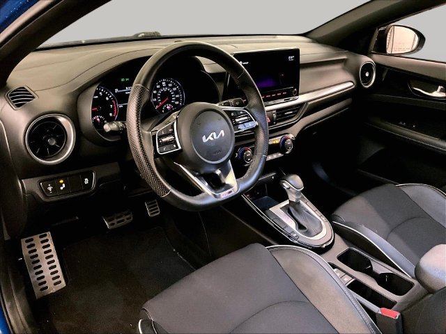 Used 2022 Kia Forte GT-Line w/ GT-Line Premium Package FWD image 12