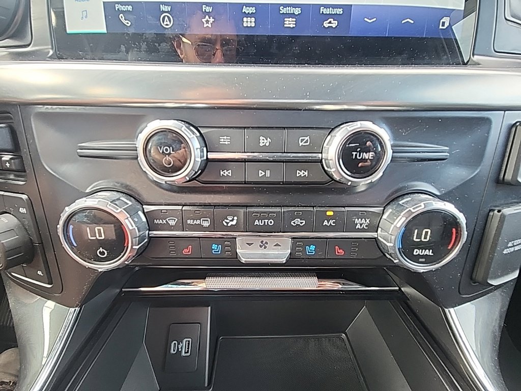 Certified 2021 Ford F150 Lariat AWD/4WD image 18