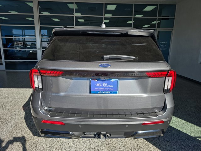 Certified 2025 Ford Explorer ST-Line image 3