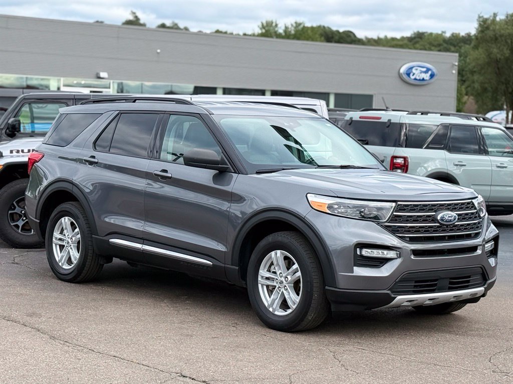 Certified 2024 Ford Explorer XLT w/ Equipment Group 202A AWD/4WD image 28