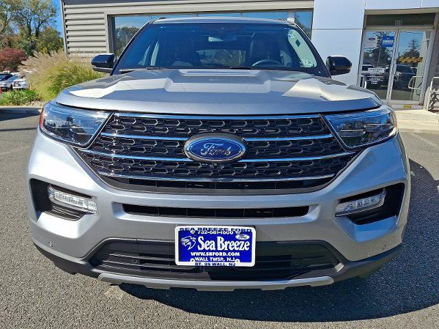 Certified 2024 Ford Explorer XLT w/ Equipment Group 202A AWD/4WD image 2