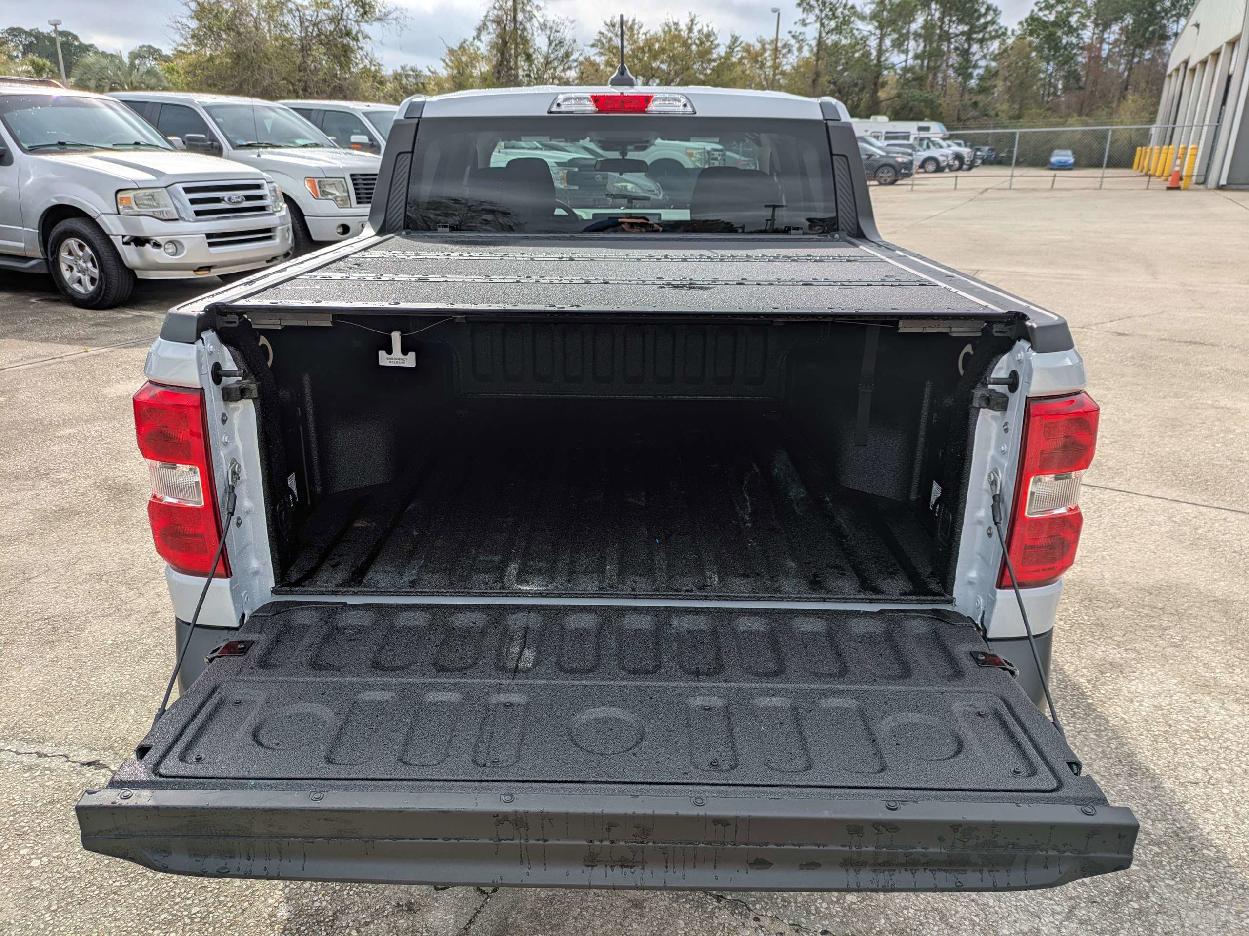 Certified 2025 Ford Maverick XLT w/ Equipment Group 302A image 13