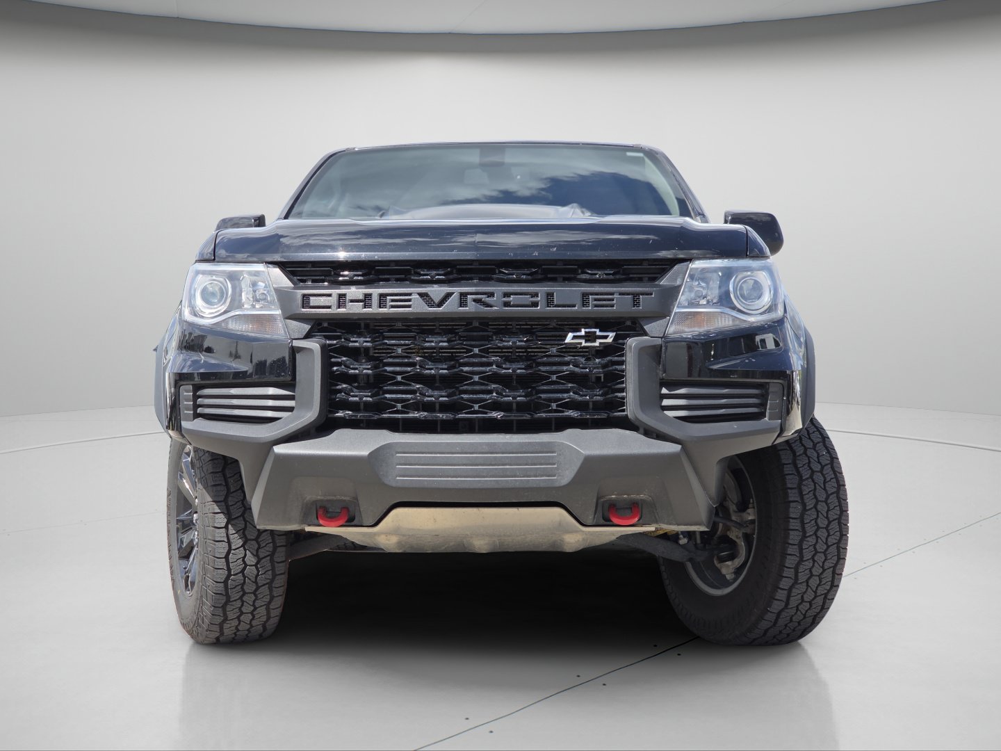 Used 2022 Chevrolet Colorado ZR2 w/ ZR2 Midnight Special Edition AWD/4WD image 2