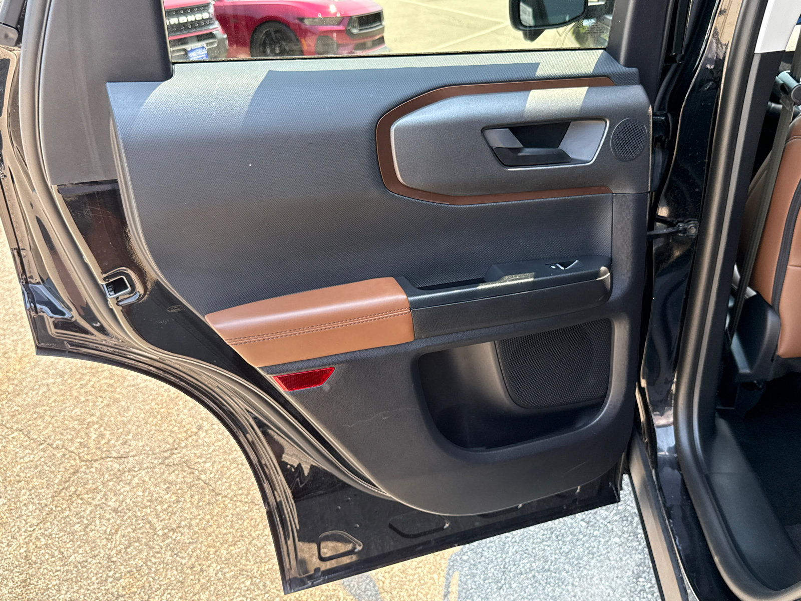Certified 2025 Ford Bronco Sport Outer Banks w/ Outer Banks Tech Package+ AWD/4WD image 21