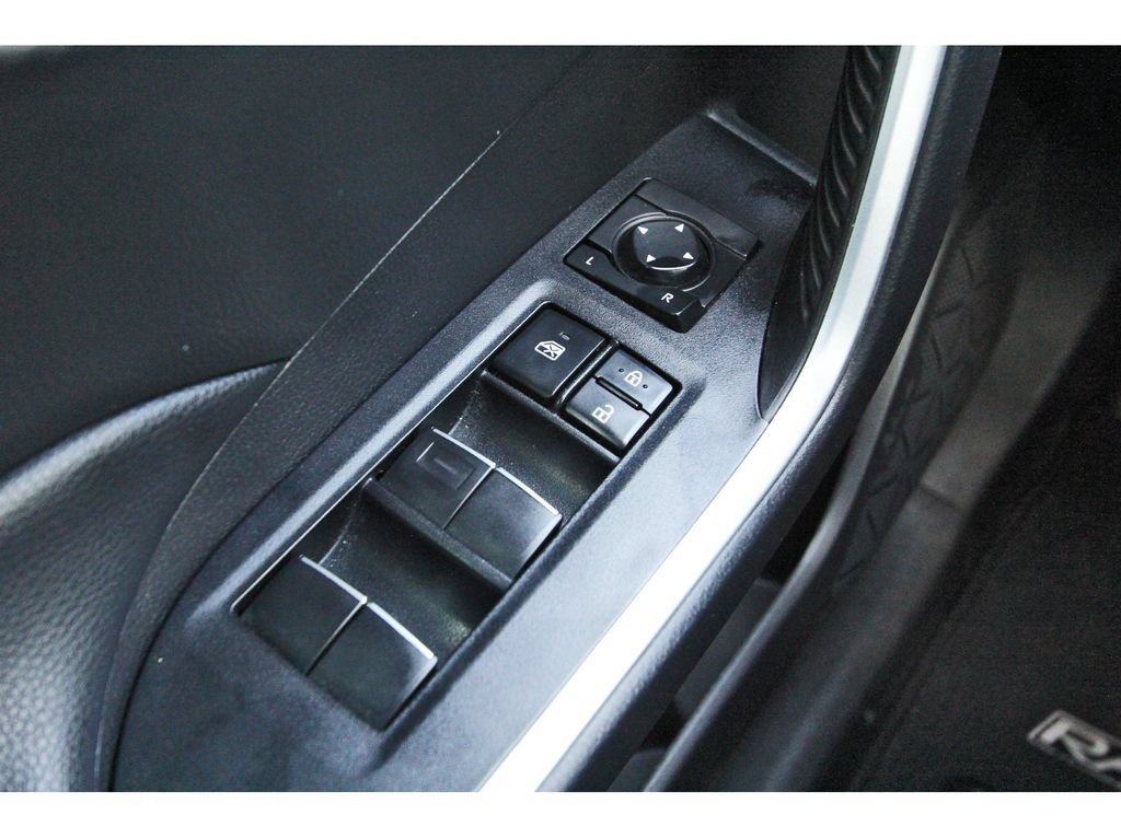 Used 2021 Toyota RAV4 XLE Premium FWD image 21