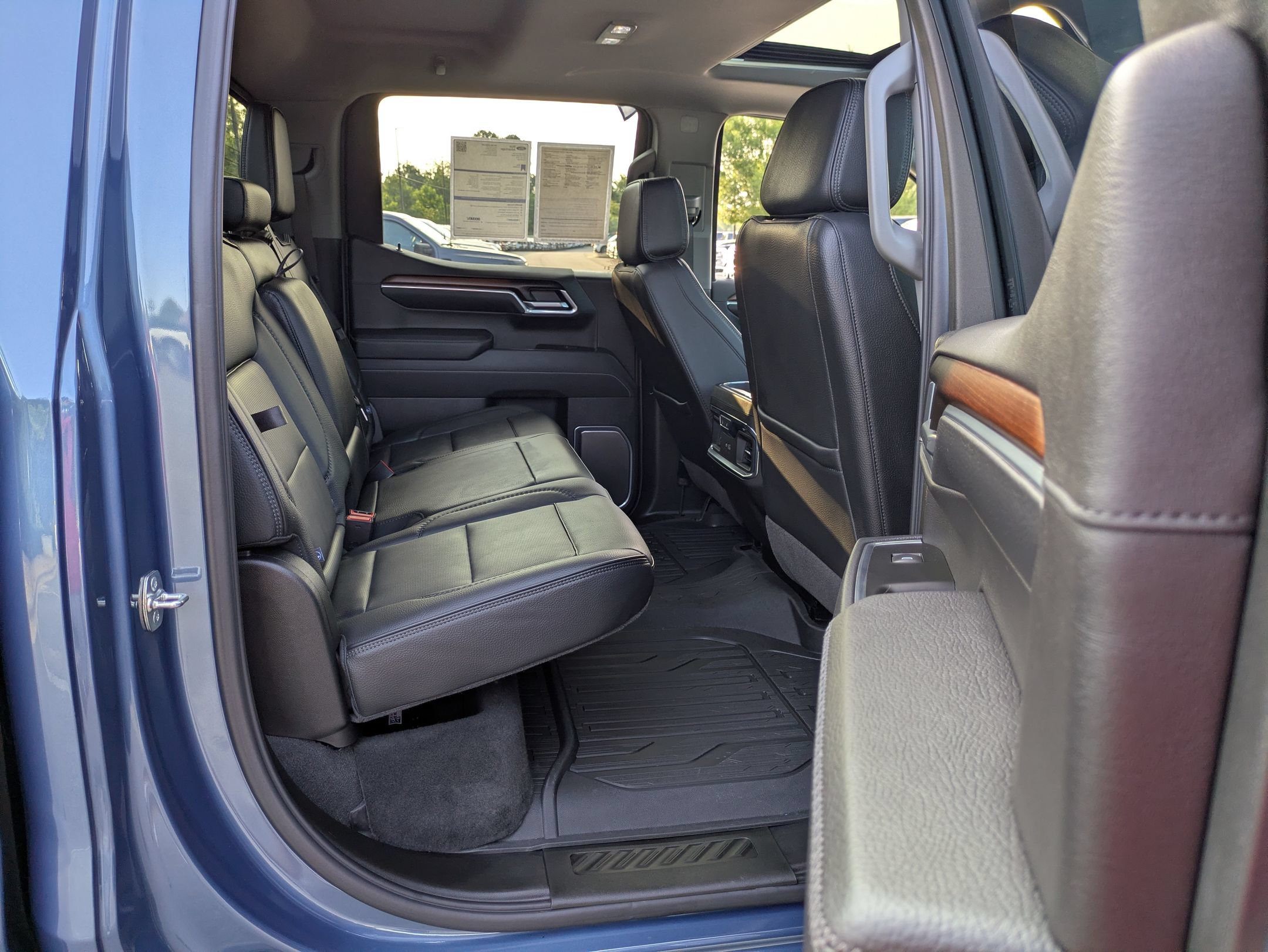 Used 2026 GMC Sierra 1500 Denali w/ Denali Reserve Package AWD/4WD image 39