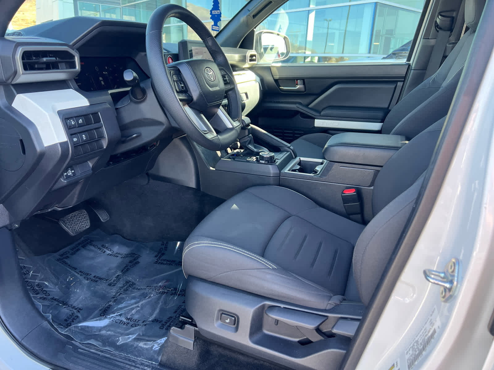 Used 2024 Toyota Tacoma TRD Off-Road image 27