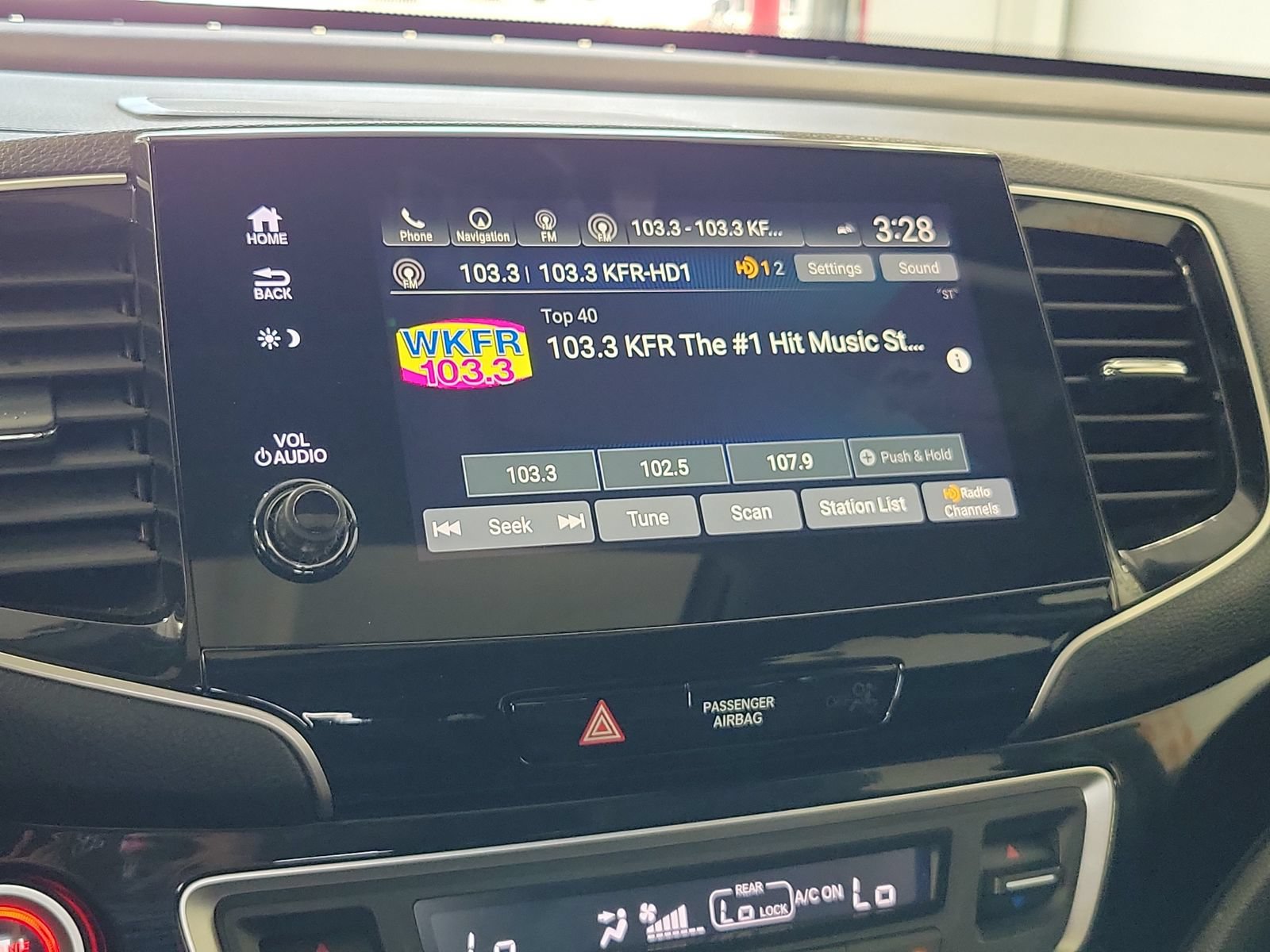 Used 2020 Honda Pilot Elite image 22