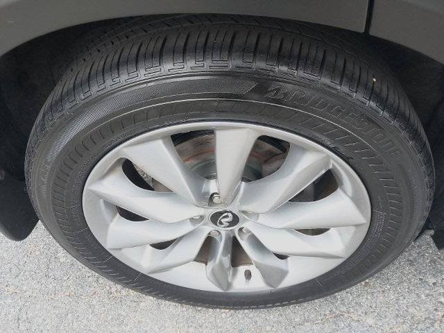 Used 2019 INFINITI QX50 Essential w/ Premium Heat Package AWD/4WD image 12