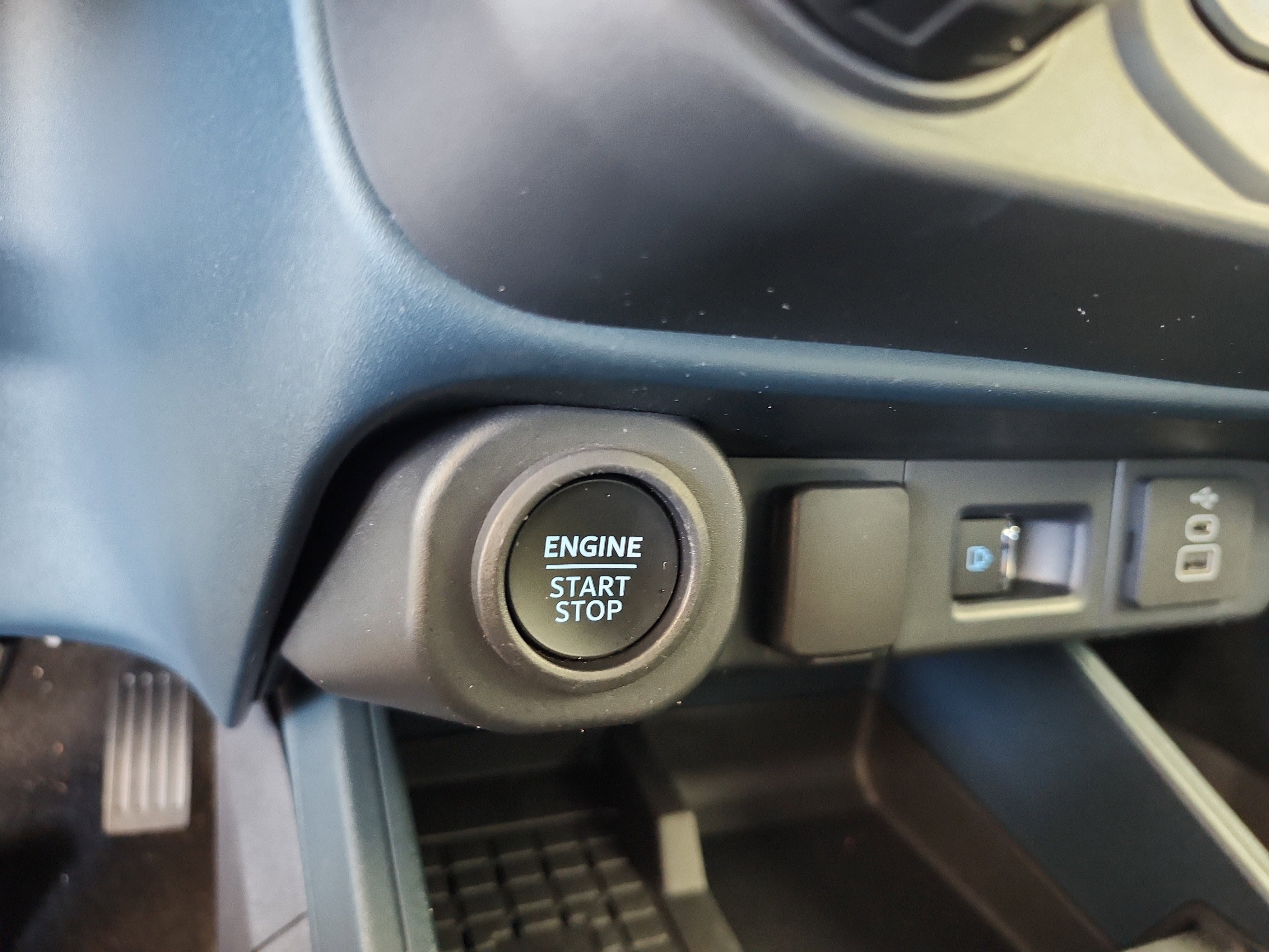 Certified 2025 Ford Maverick Lobo AWD/4WD image 30