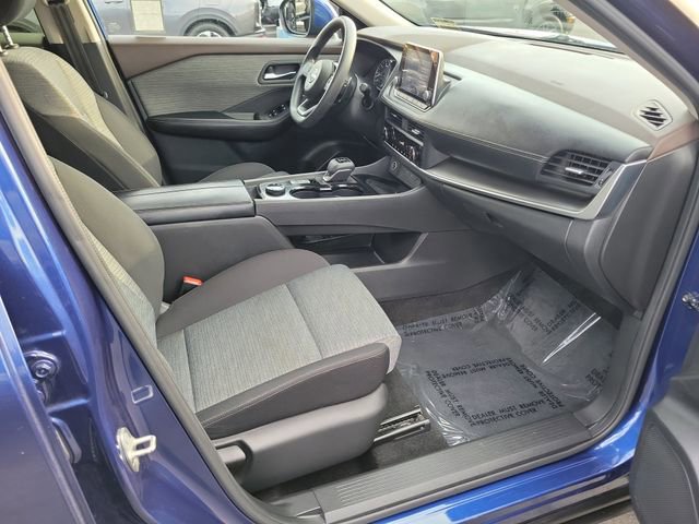 Used 2023 Nissan Rogue SV image 21
