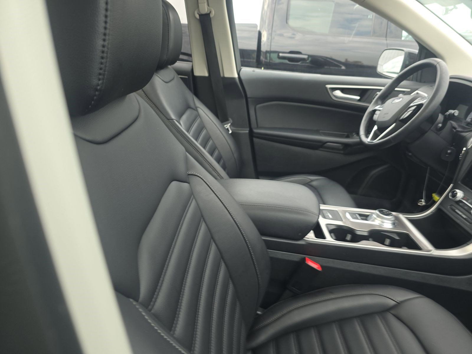 Certified 2024 Ford Edge SEL w/ Convenience Package AWD/4WD image 14