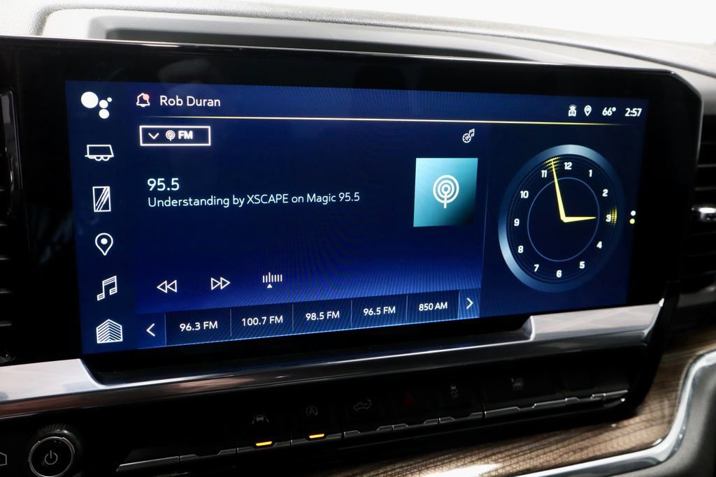 Used 2024 Chevrolet Silverado 1500 LT image 10