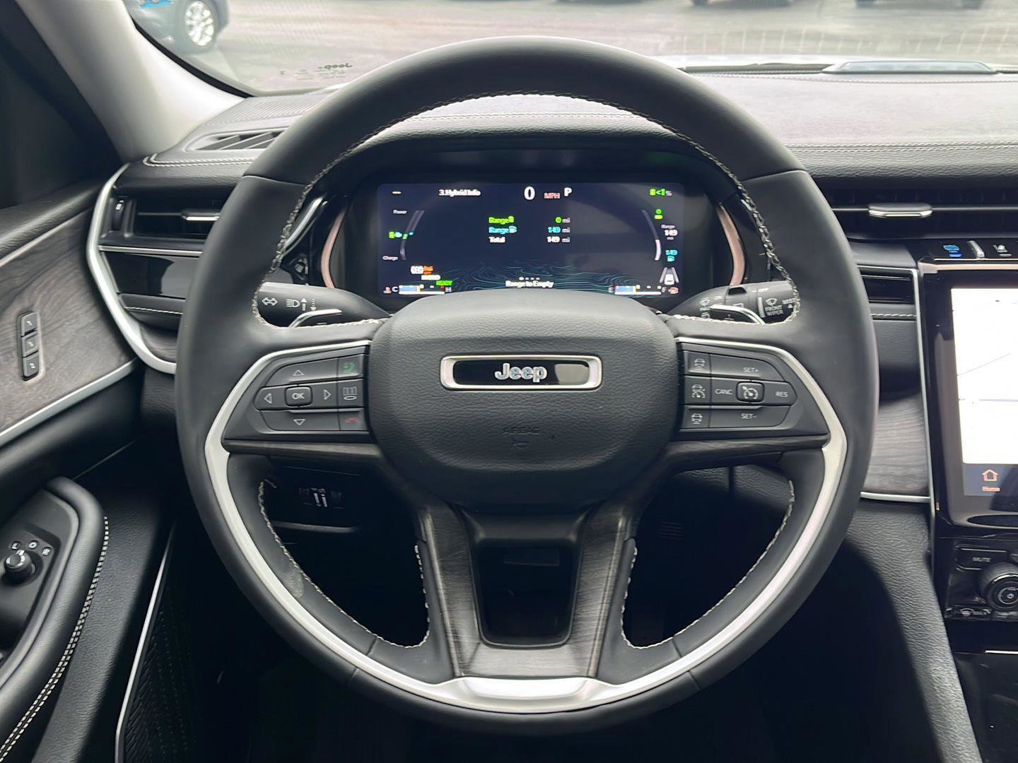 Used 2024 Jeep Grand Cherokee Limited 4xe image 19