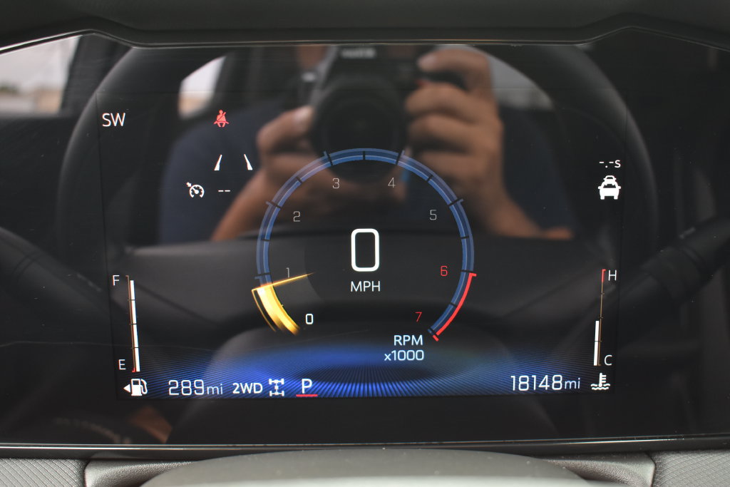 Used 2025 Chevrolet TrailBlazer LT AWD/4WD image 21
