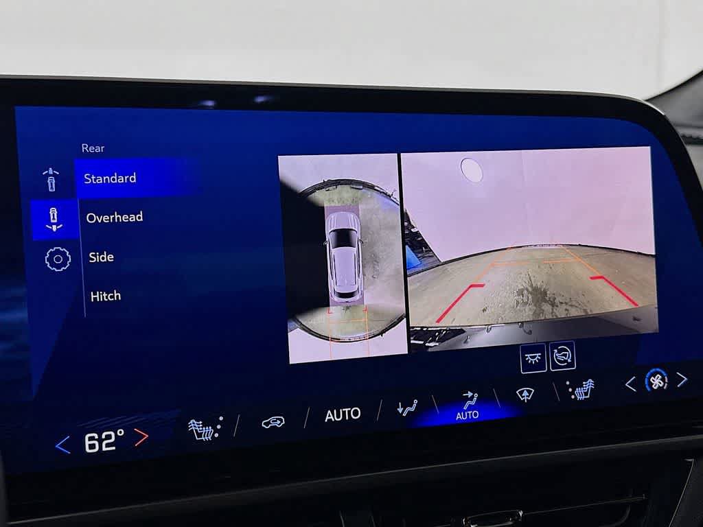 Used 2024 Chevrolet Equinox EV RS FWD image 28