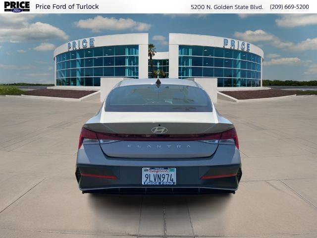 Used 2024 Hyundai Elantra SEL w/ Convenience Package FWD image 6