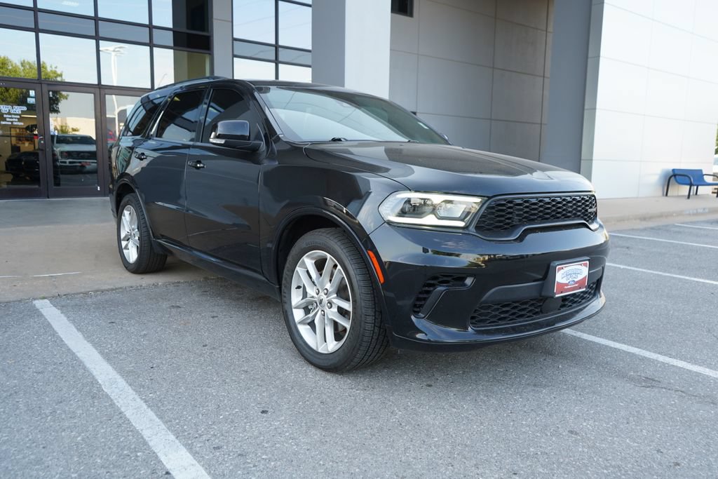 Used 2024 Dodge Durango GT RWD image 2