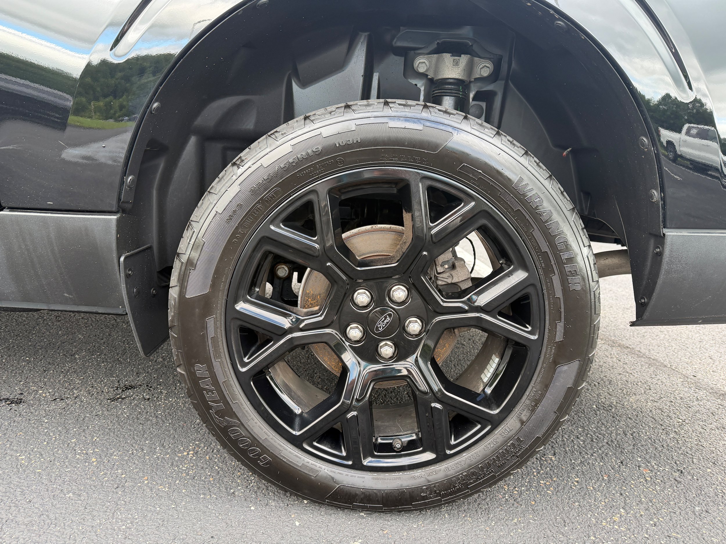 Certified 2025 Ford Maverick XLT w/ XLT Luxury Package AWD/4WD image 10