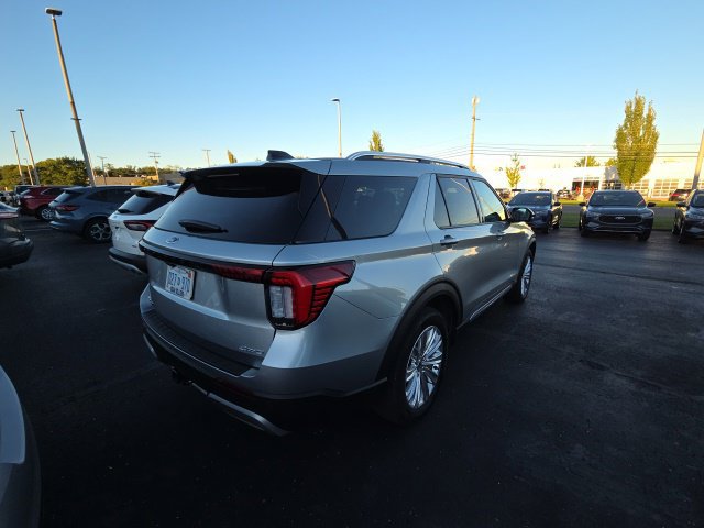 Certified 2025 Ford Explorer Platinum w/ LUX Leather Package AWD/4WD image 6
