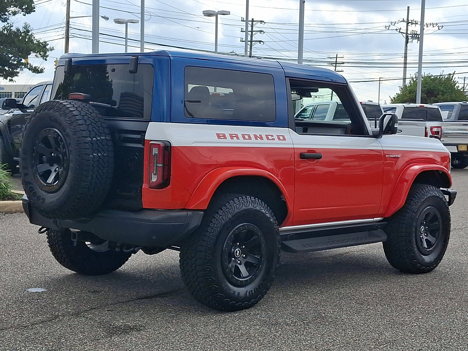 Certified 2025 Ford Bronco Stroppe Edition AWD/4WD image 11