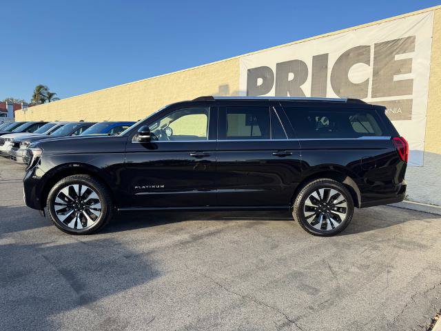 Certified 2025 Ford Expedition Max Platinum w/ Driver's Package AWD/4WD image 8