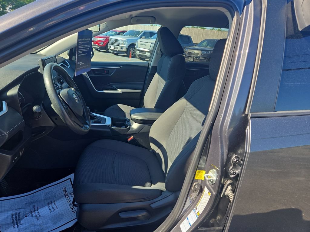 Used 2019 Toyota RAV4 LE w/ All Weather Liner Package AWD/4WD image 6