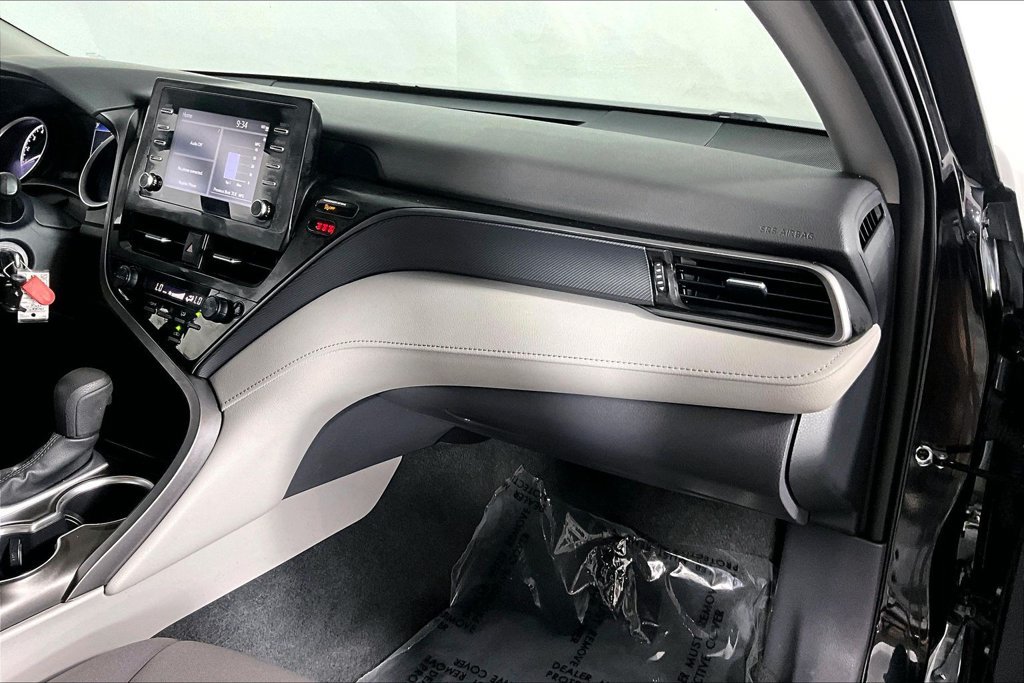 Used 2023 Toyota Camry LE FWD image 15