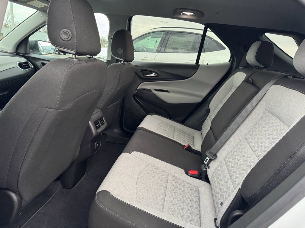 Used 2024 Chevrolet Equinox LS w/ LS Convenience Package image 22