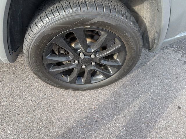 Used 2020 Jeep Grand Cherokee Altitude image 12