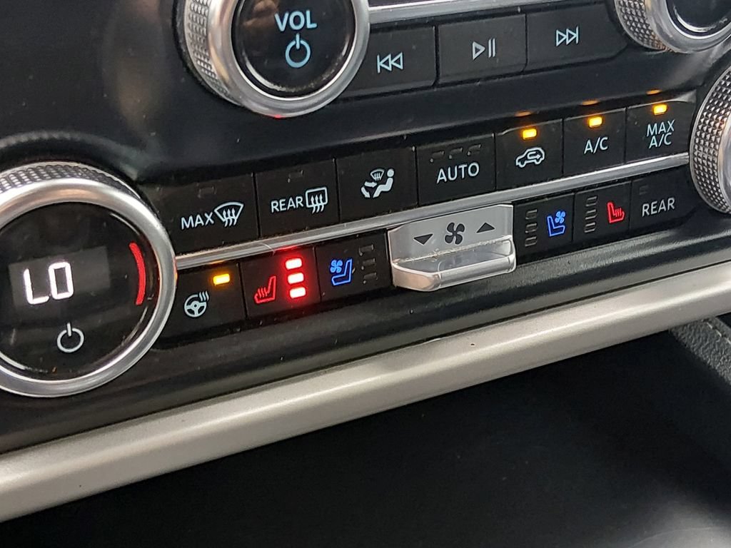 Certified 2023 Ford Expedition XLT RWD image 22