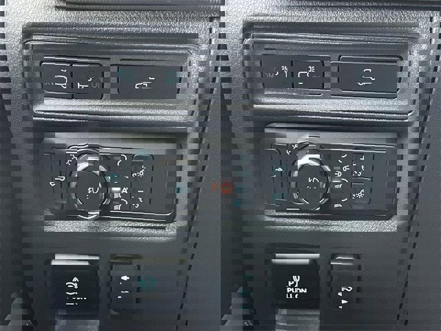 Certified 2023 Ford F150 Raptor w/ Raptor Carbon Fiber Package image 14