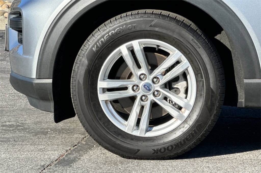 Certified 2023 Ford Explorer XLT image 26